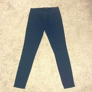 Eunina skinny jean. Navy, size 7